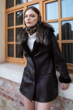 Arjante Kürkü Yakalı Kuzu Kürkü Manto - Görsel 4