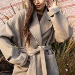 Yırtmaçlı Alpaka Kumaşından Manto